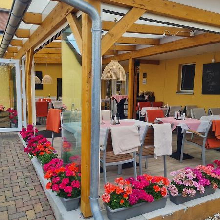 Gasthaus Zur Hecke Schönefeld Extérieur photo